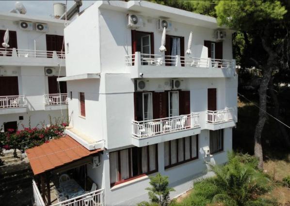 Ενοικιαζόμενα Δωμάτια Νίκος Βότση Εξωτερικό φωτογραφία